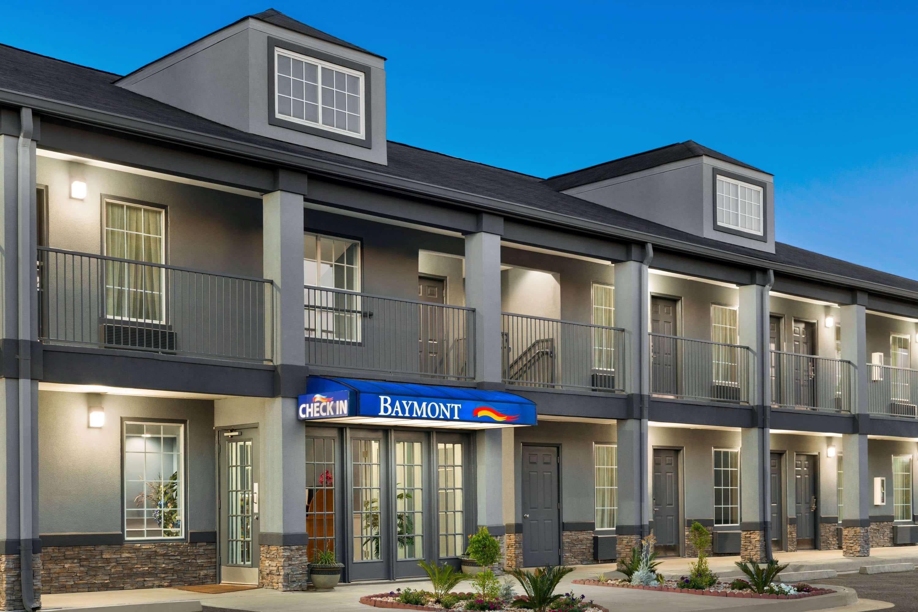 Baymont By Wyndham Warner Robins Motel Exterior foto