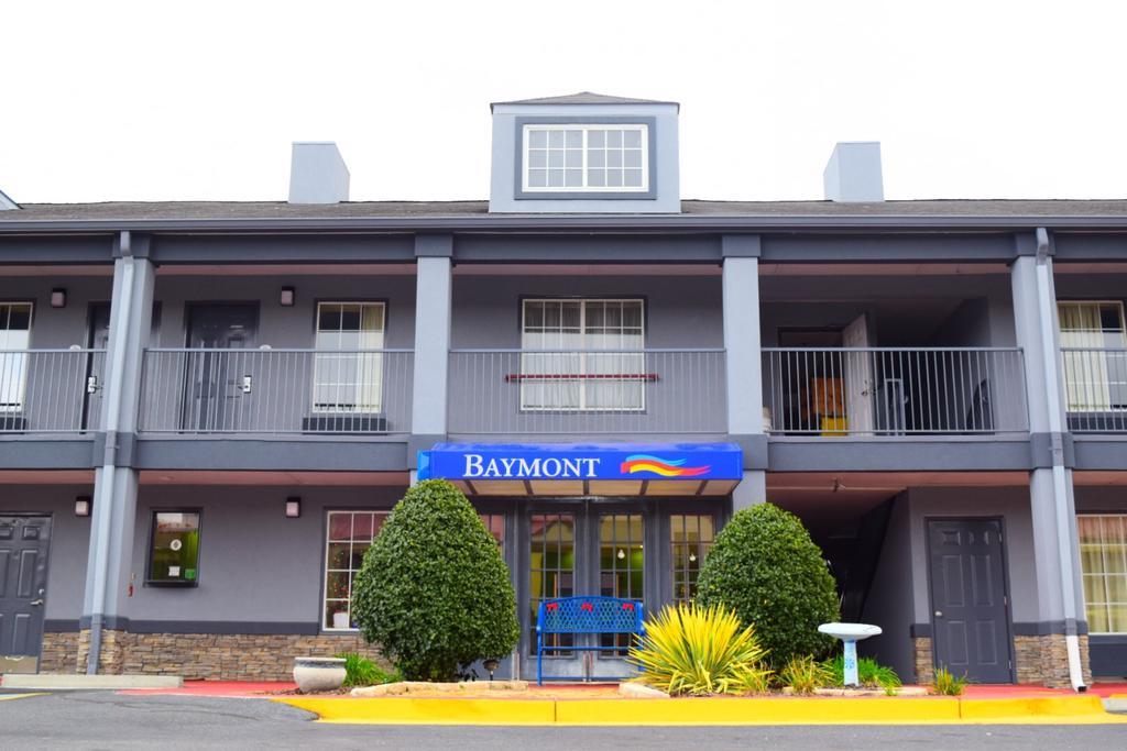 Baymont By Wyndham Warner Robins Motel Exterior foto
