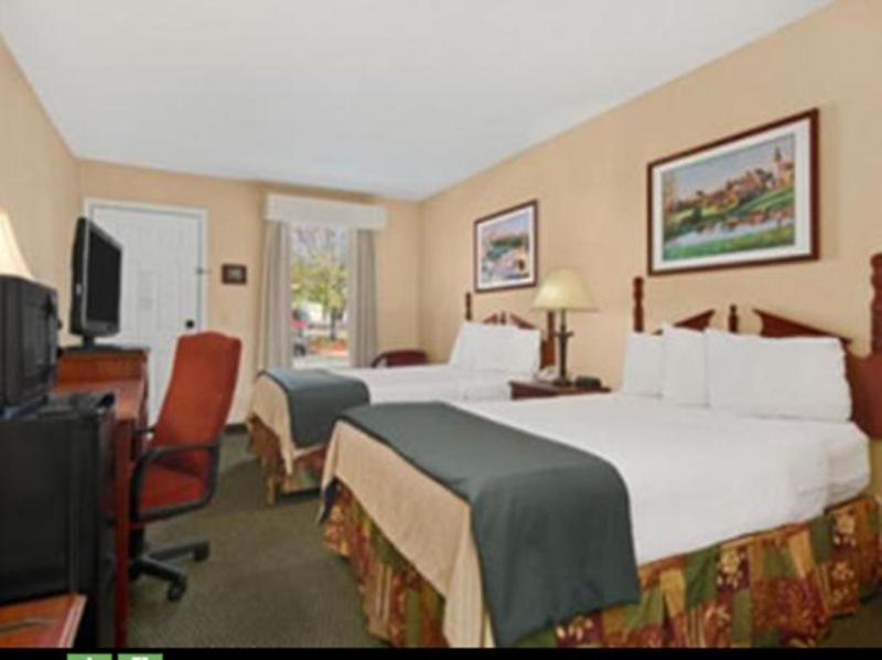 Baymont By Wyndham Warner Robins Motel Exterior foto